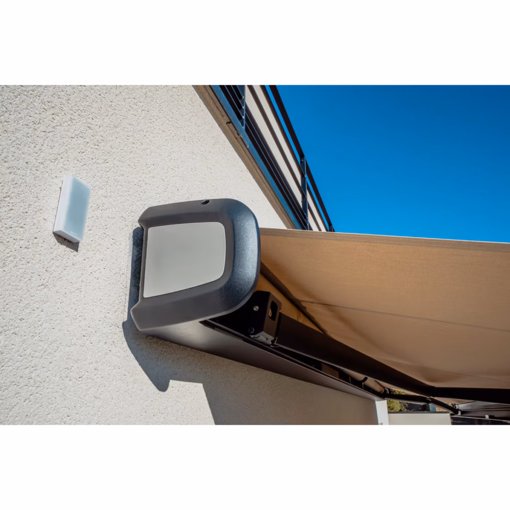 Automatisation de store banne grâce au capteur d'ensoleillement Sunteis® io